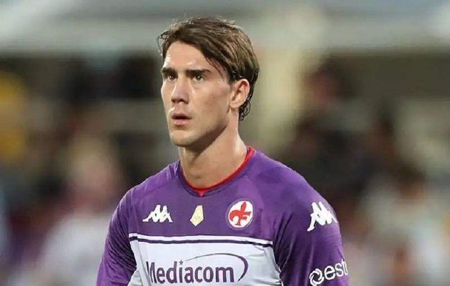 金·卡戴珊主演《诉讼女王》巴黎首 当地时间10月21日，法国巴黎，Disney+剧集《诉讼女王》（All\'s Fair）在化学之家举行首映礼。
